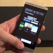 Blackberry-Porsche-Design-P9982-man-hinh Blackberry-Porsche-Design-P9982-man-hinh